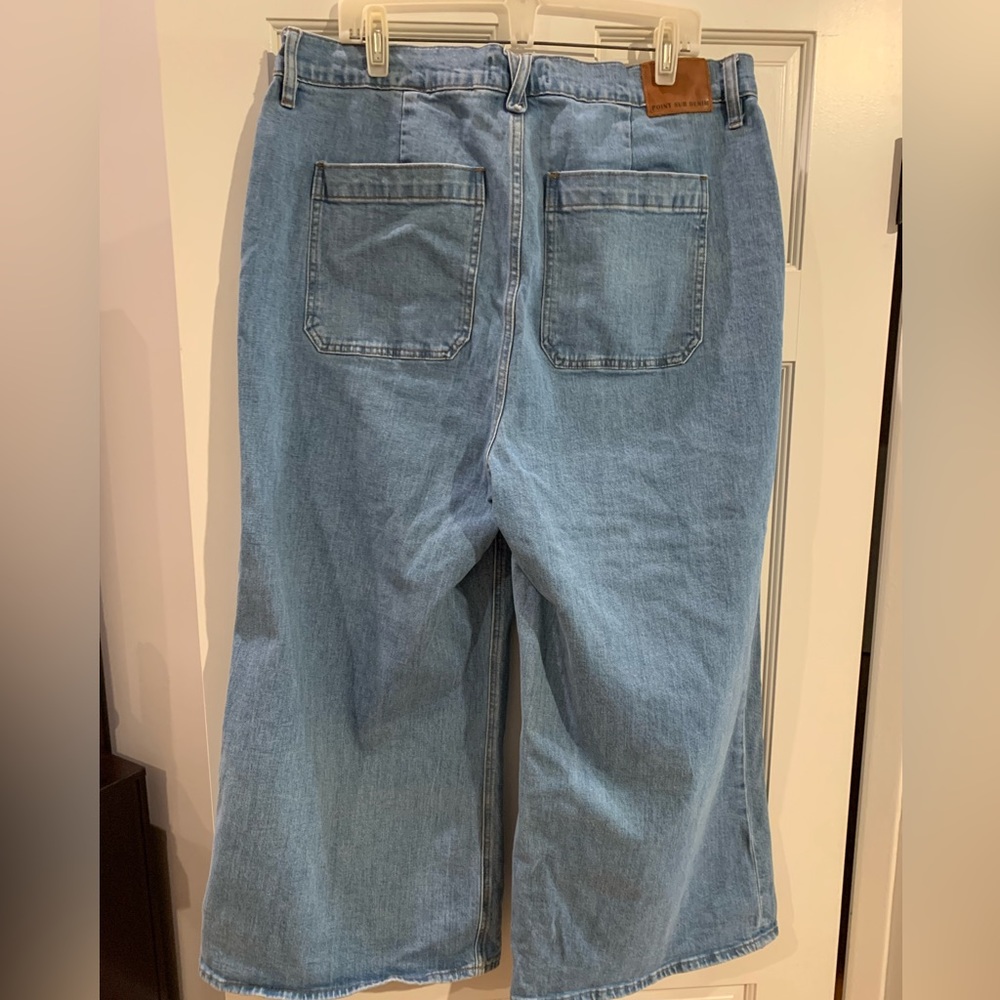 Point Sur J. Crew Wide leg Cropped High Waisted Light Blue washed jeans. - Picture 2 of 3